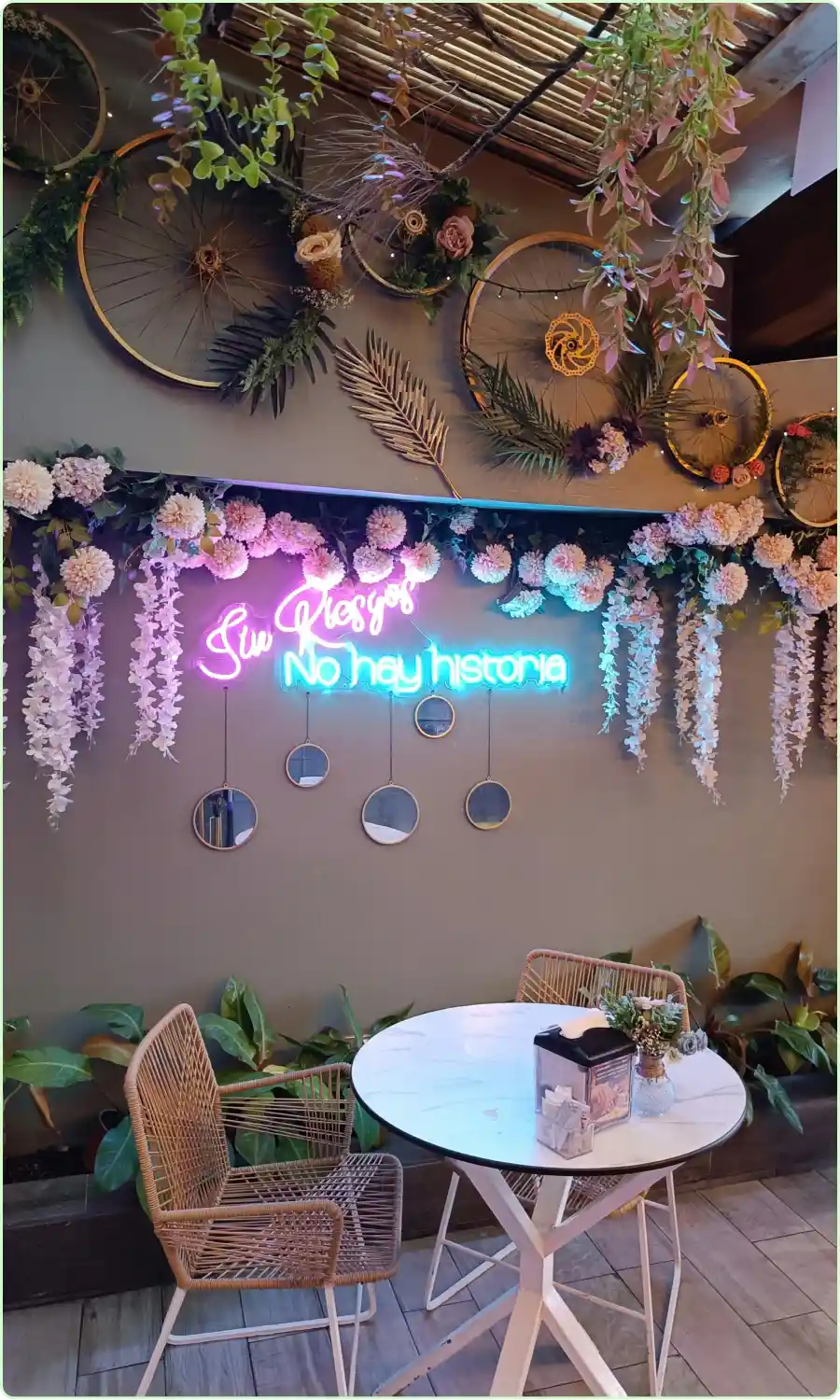 Instagrammable Restaurant Interior
